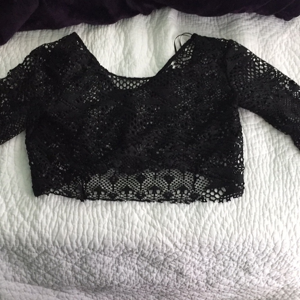 long sleeve lace top